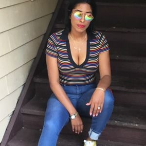 Meet your Posher, Ashley